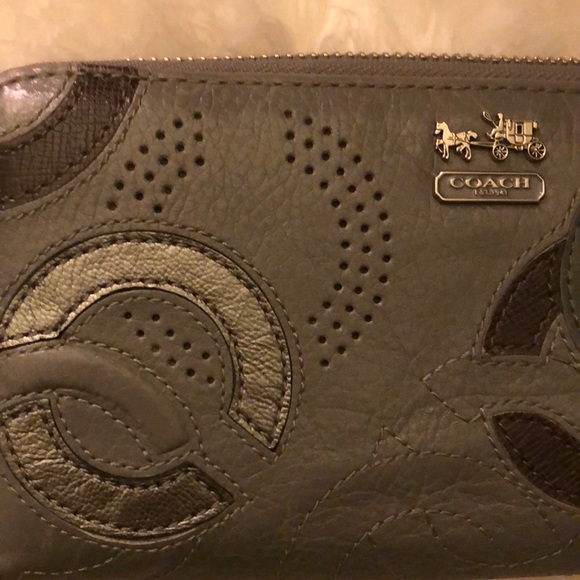 Wallet/CHECKBOOK HOLDER - Picture 3 of 5